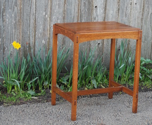 Limbert lamp  or console table with arched rails and pinned thru tenons, signed with brand